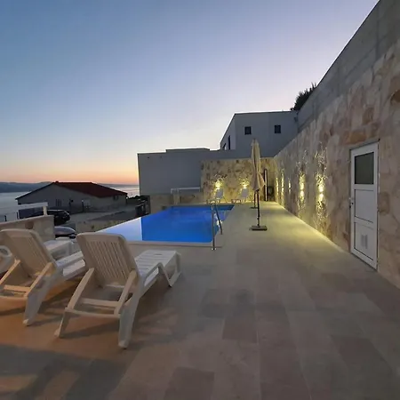 3 With Pool And Amazing Sea View
