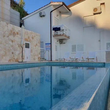 Lejlighed 3 With Pool And Amazing Sea View
